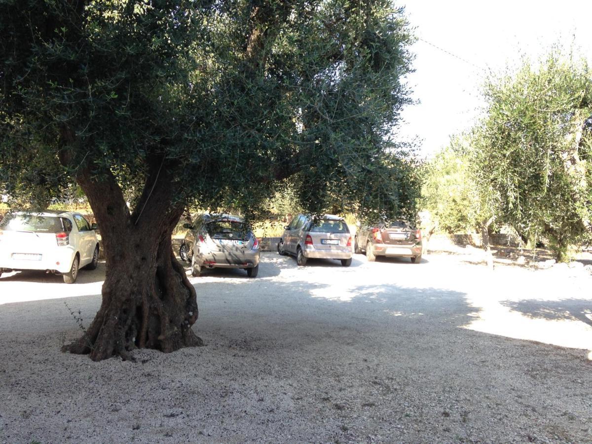 La Vecchia Tabaccheria B&B Ostuni Bagian luar foto