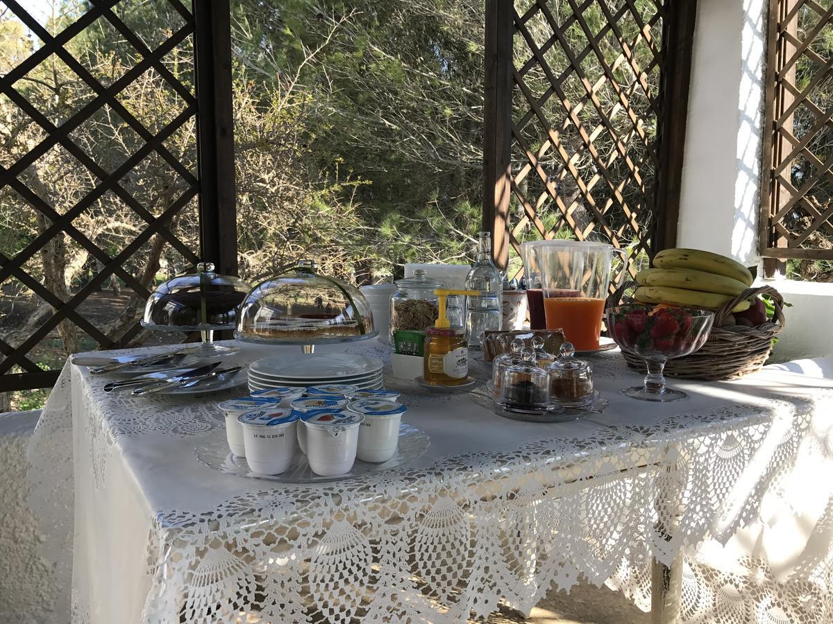 La Vecchia Tabaccheria B&B Ostuni Bagian luar foto